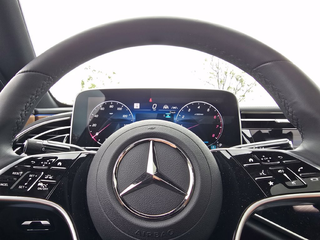 Certified 2026 Mercedes-Benz E 450 4MATIC Sedan image 31