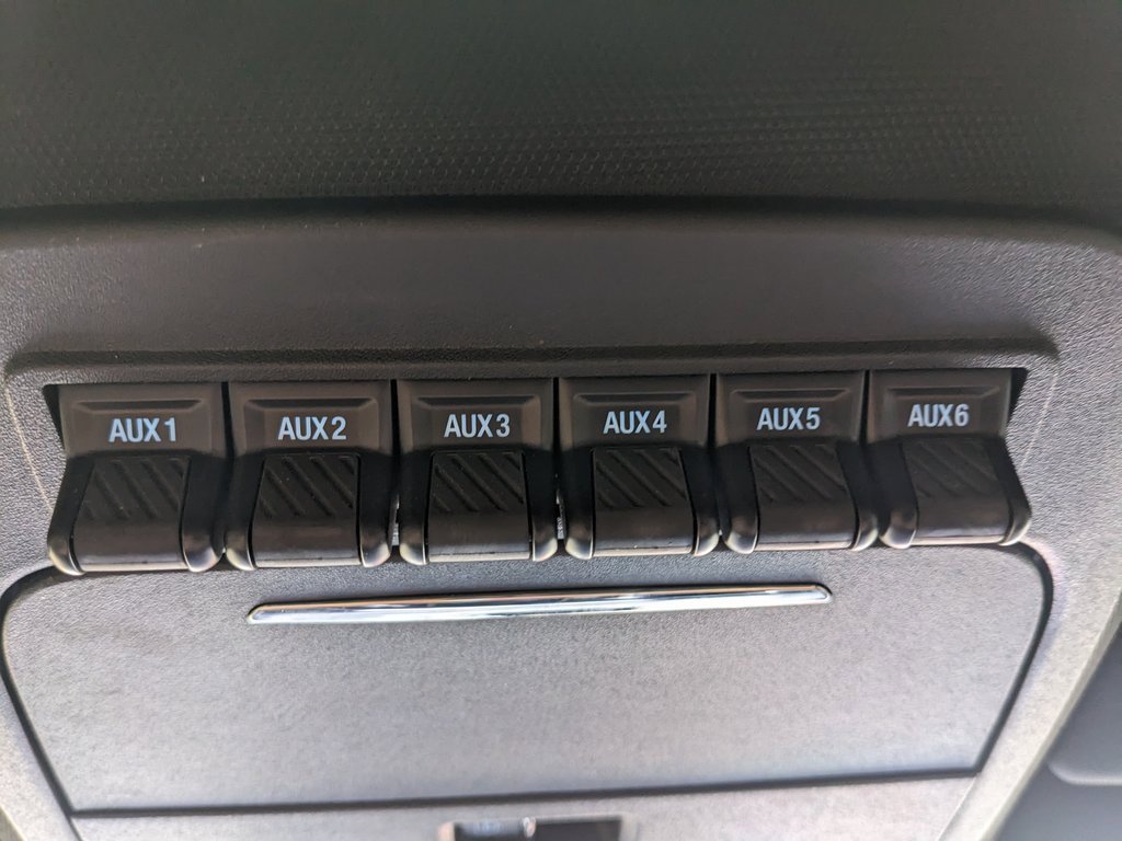 Used 2023 Ford F250 Lariat w/ Chrome Package image 67