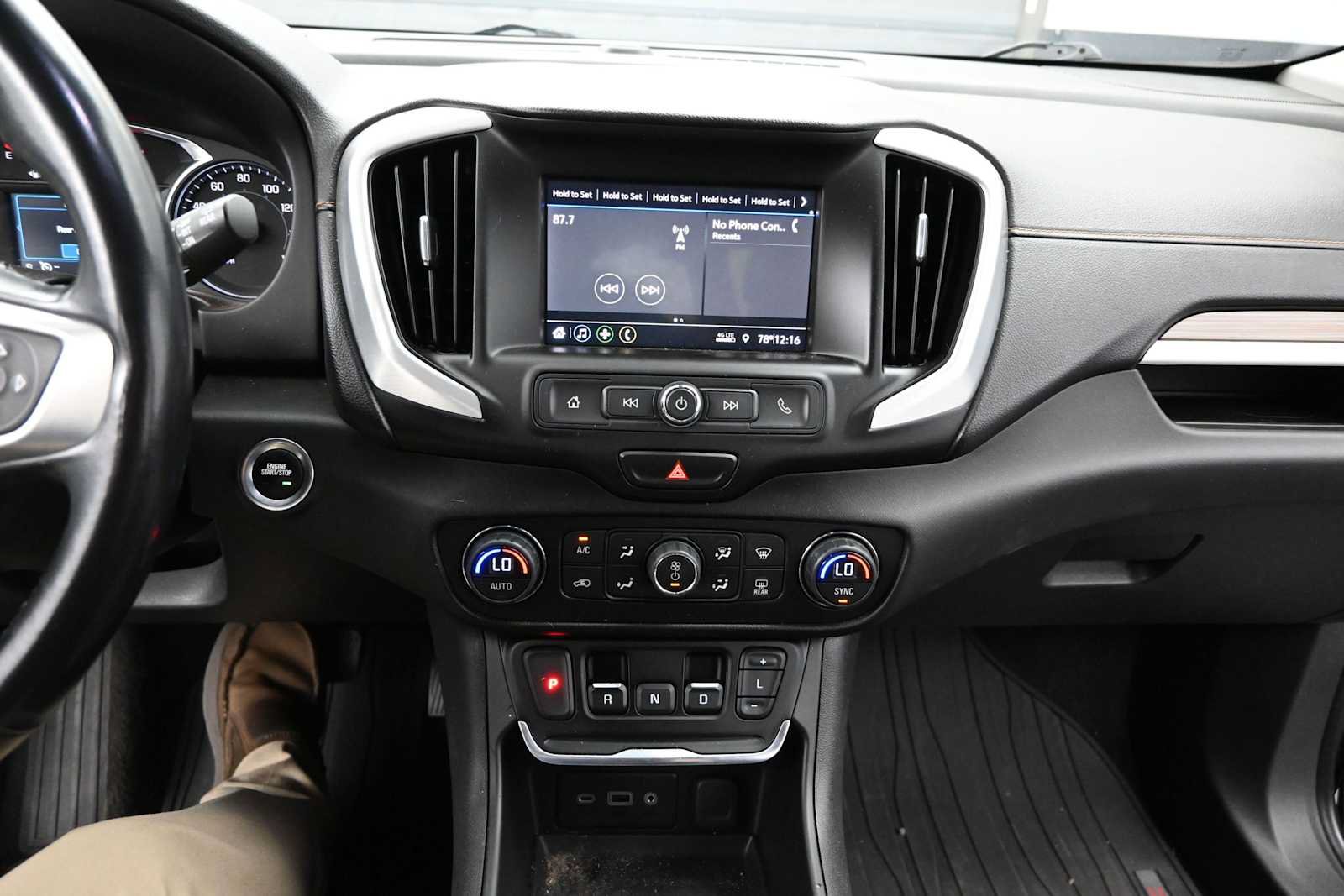Used 2021 GMC Terrain SLE w/ Driver Convenience Package AWD/4WD image 13