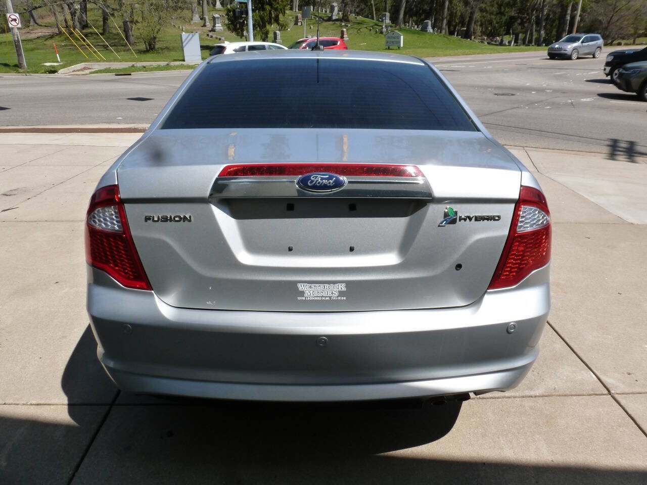Used 2012 Ford Fusion Hybrid FWD image 8