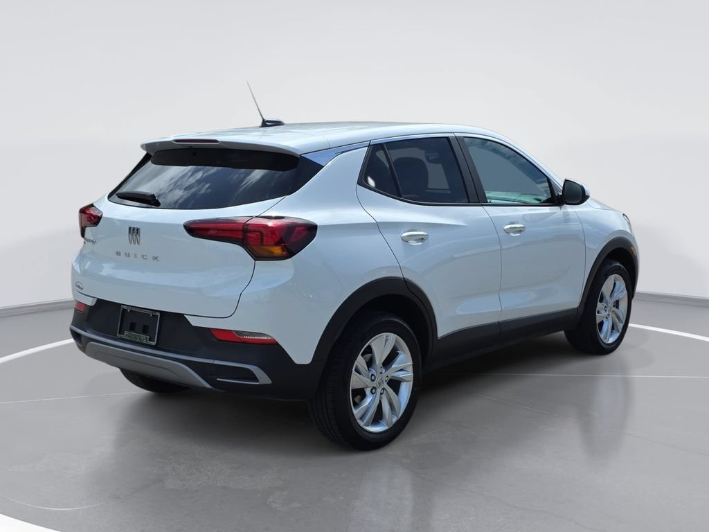 Certified 2024 Buick Encore GX Preferred AWD/4WD image 3