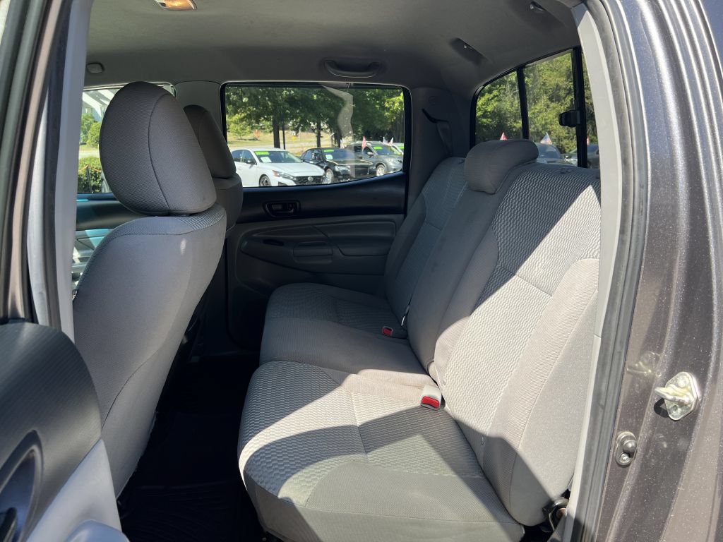 Used 2015 Toyota Tacoma PreRunner w/ Convenience Package RWD image 11