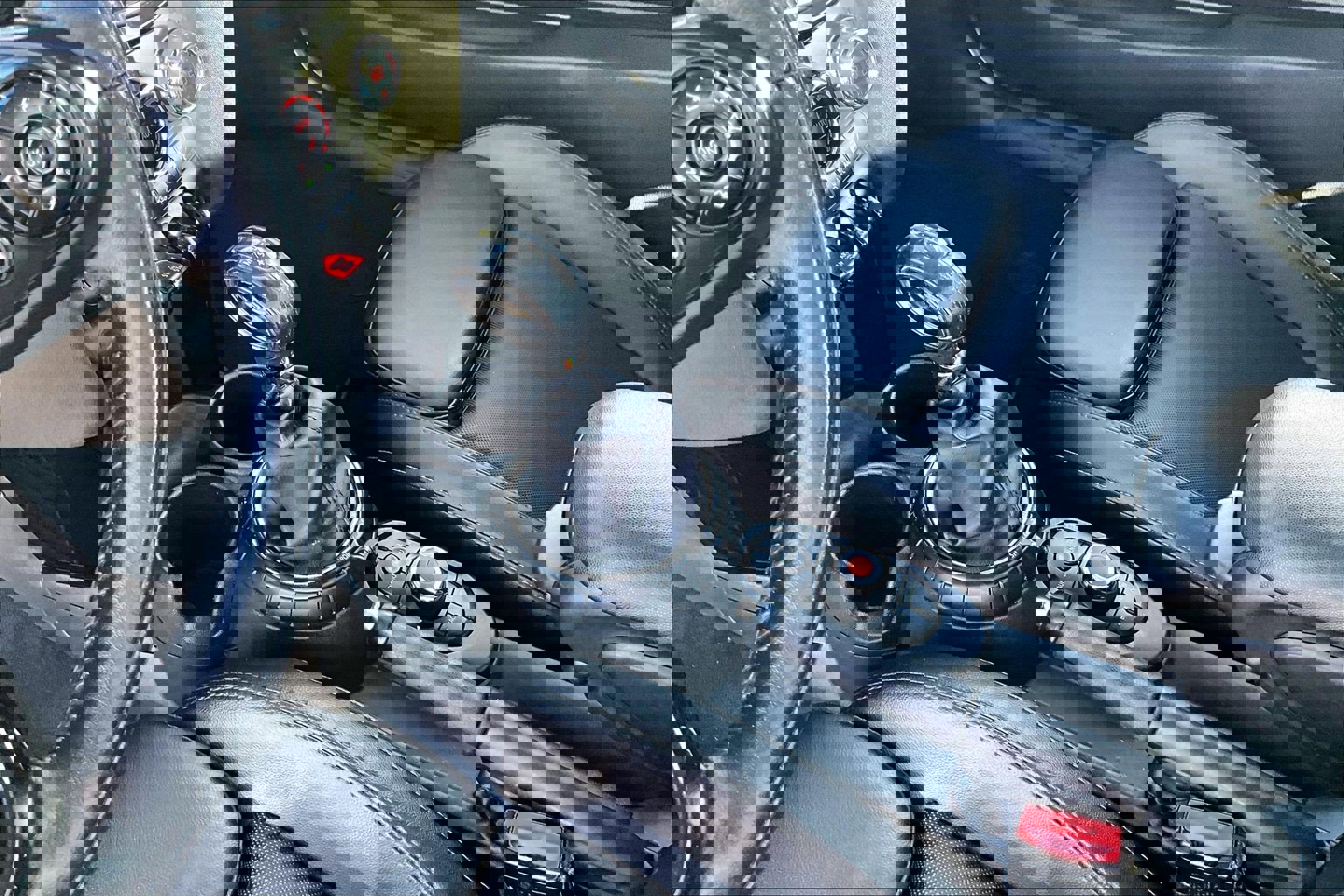 Used 2015 MINI Cooper S image 13