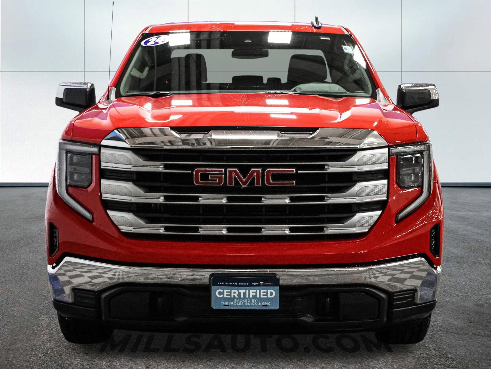 Used 2024 GMC Sierra 1500 SLE image 12
