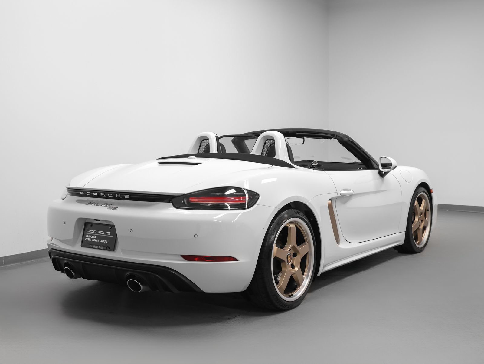 Certified 2022 Porsche 718 Boxster RWD image 14