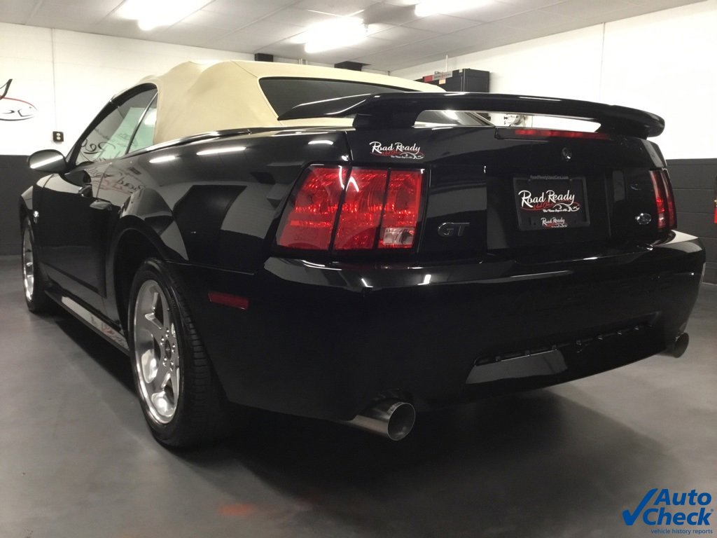 Used 2004 Ford Mustang GT image 19