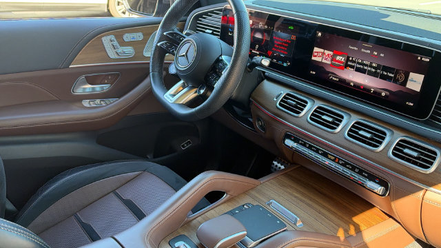 Certified 2024 Mercedes-Benz GLE 53 AMG 4MATIC image 13