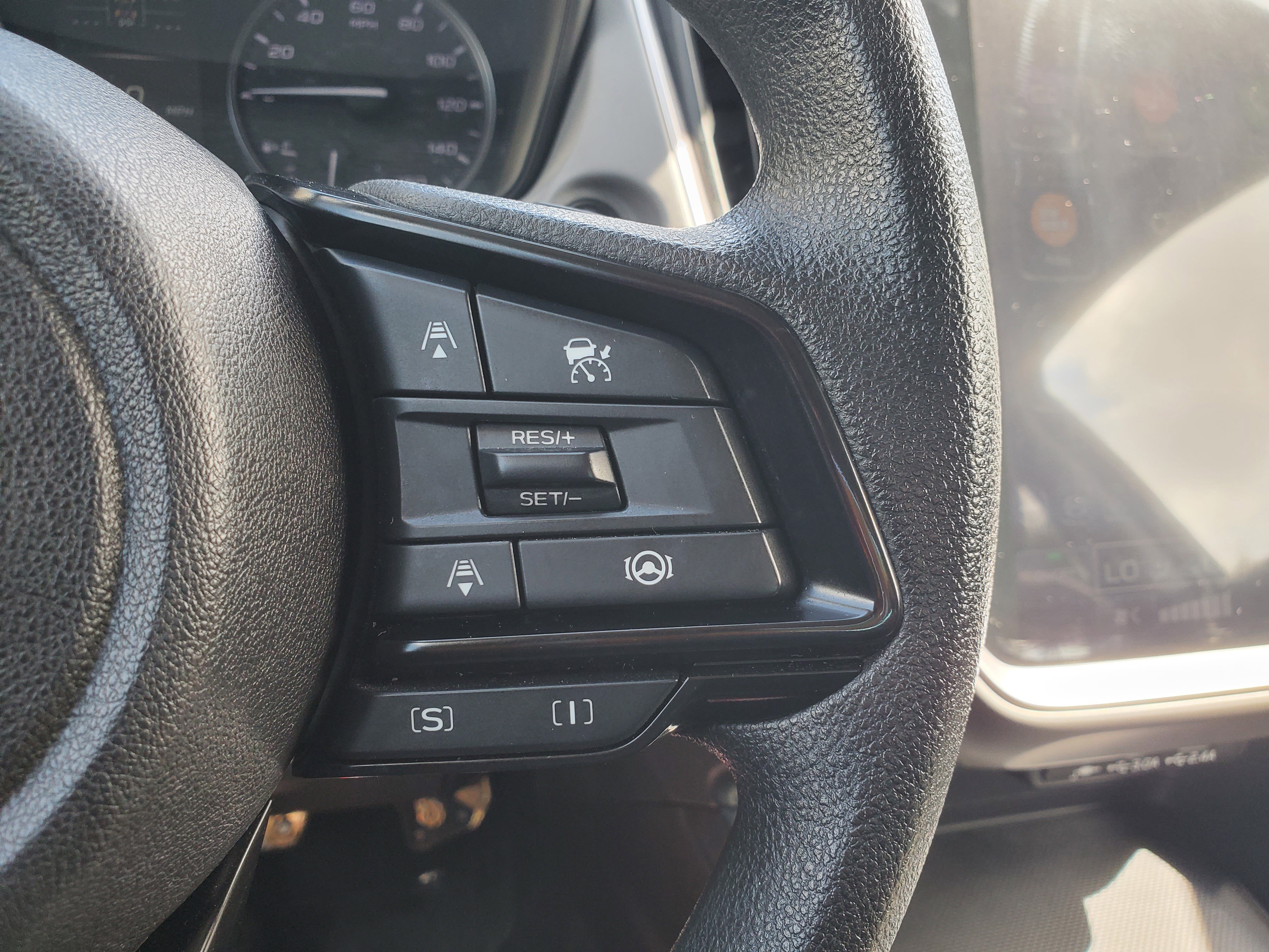 Used 2024 Subaru Crosstrek 2.0i Premium image 16