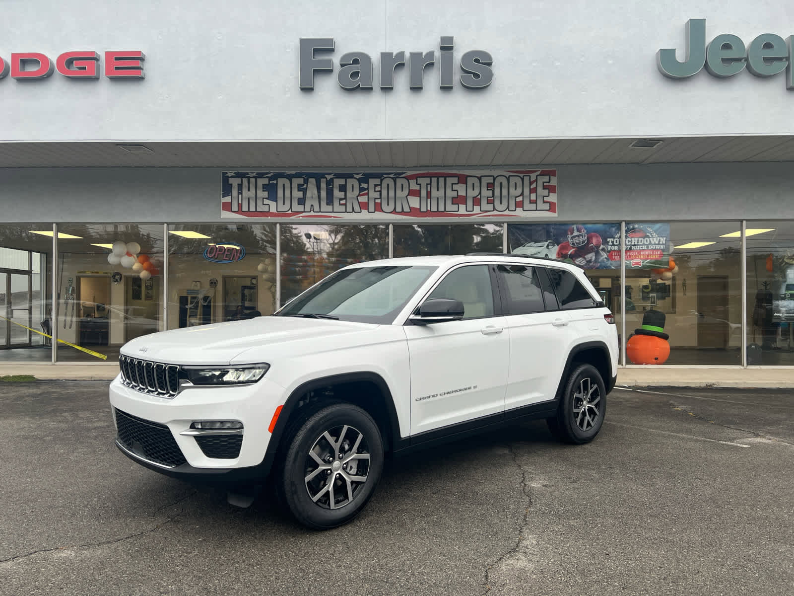 New 2025 Jeep Grand Cherokee Limited video 1