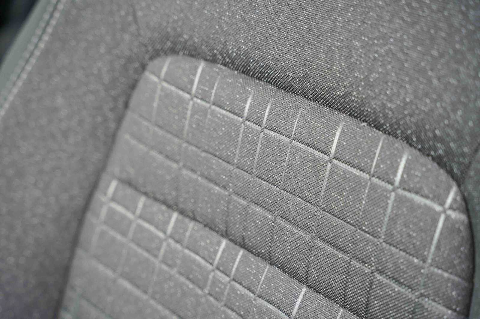 Certified 2025 Honda HR-V LX image 24