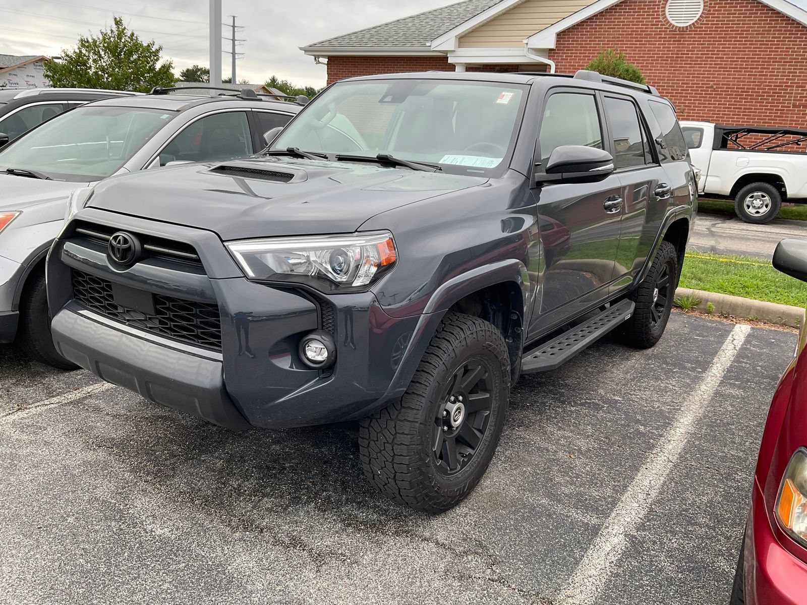 Used 2024 Toyota 4Runner TRD Off-Road Premium w/ Moonroof Package AWD/4WD image 4