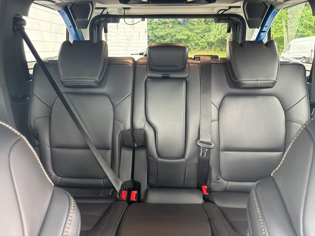 New 2025 Ford Bronco Badlands w/ Sasquatch Package image 21