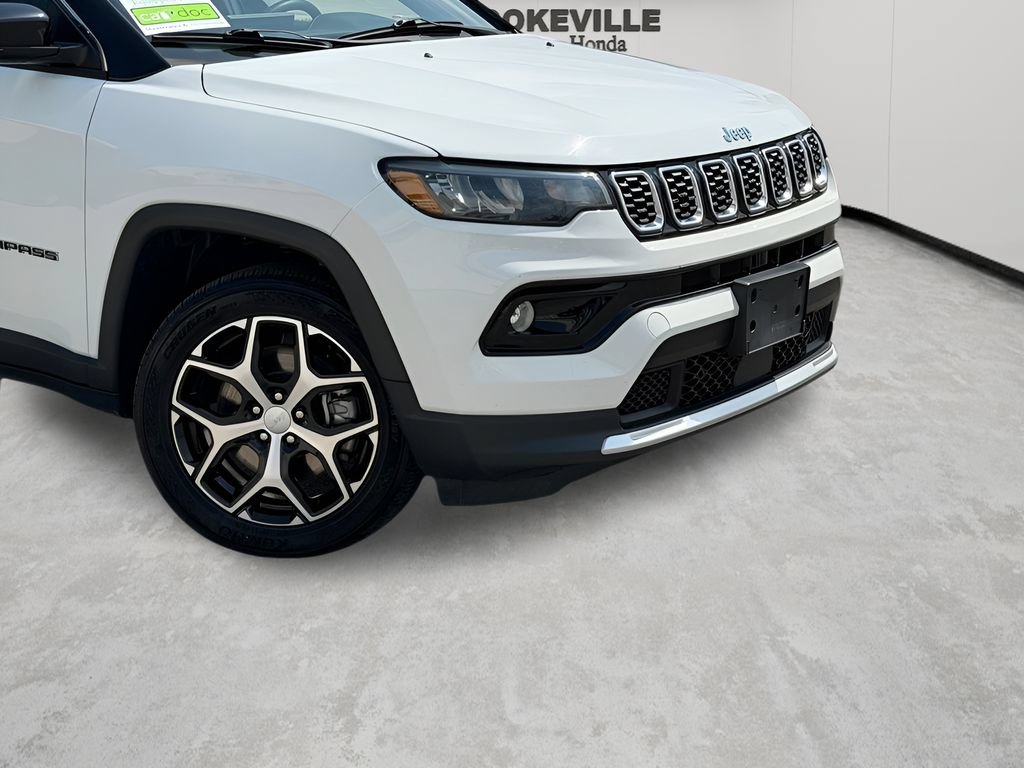 Used 2024 Jeep Compass Limited AWD/4WD image 3
