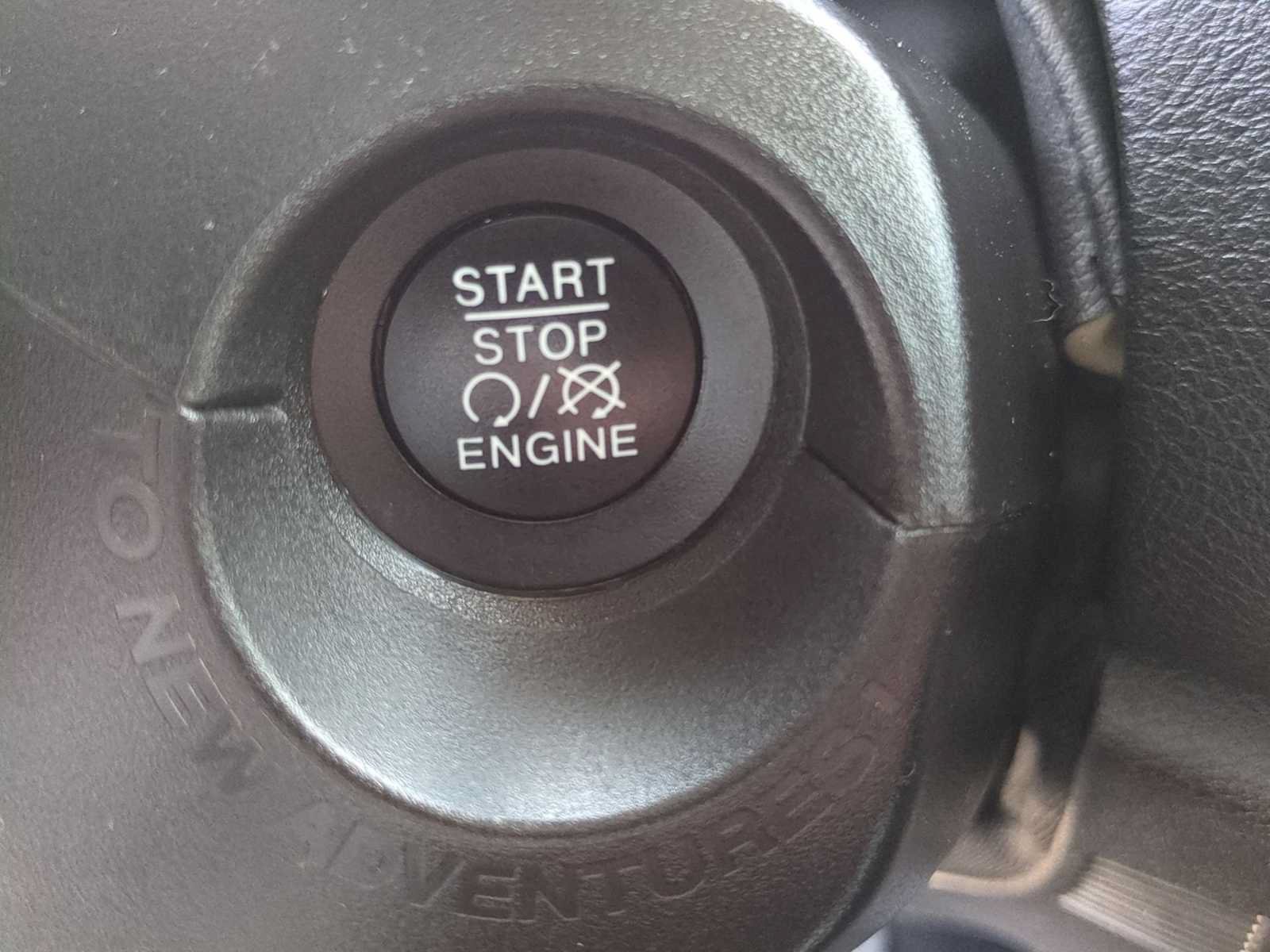 Used 2022 Jeep Renegade Trailhawk AWD/4WD image 17