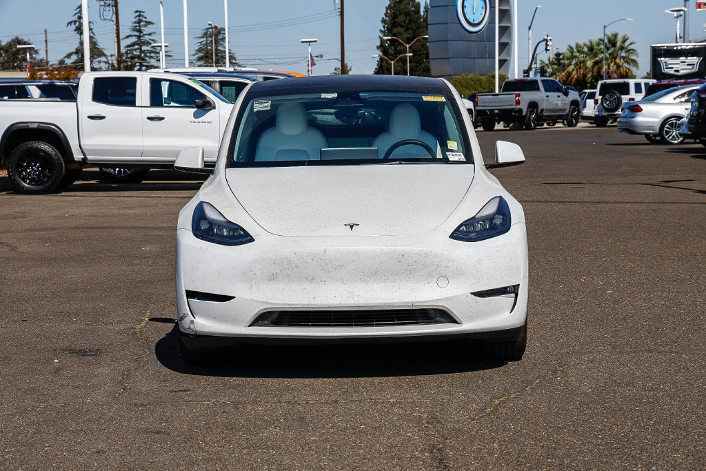 Used 2023 Tesla Model Y Long Range AWD/4WD image 4