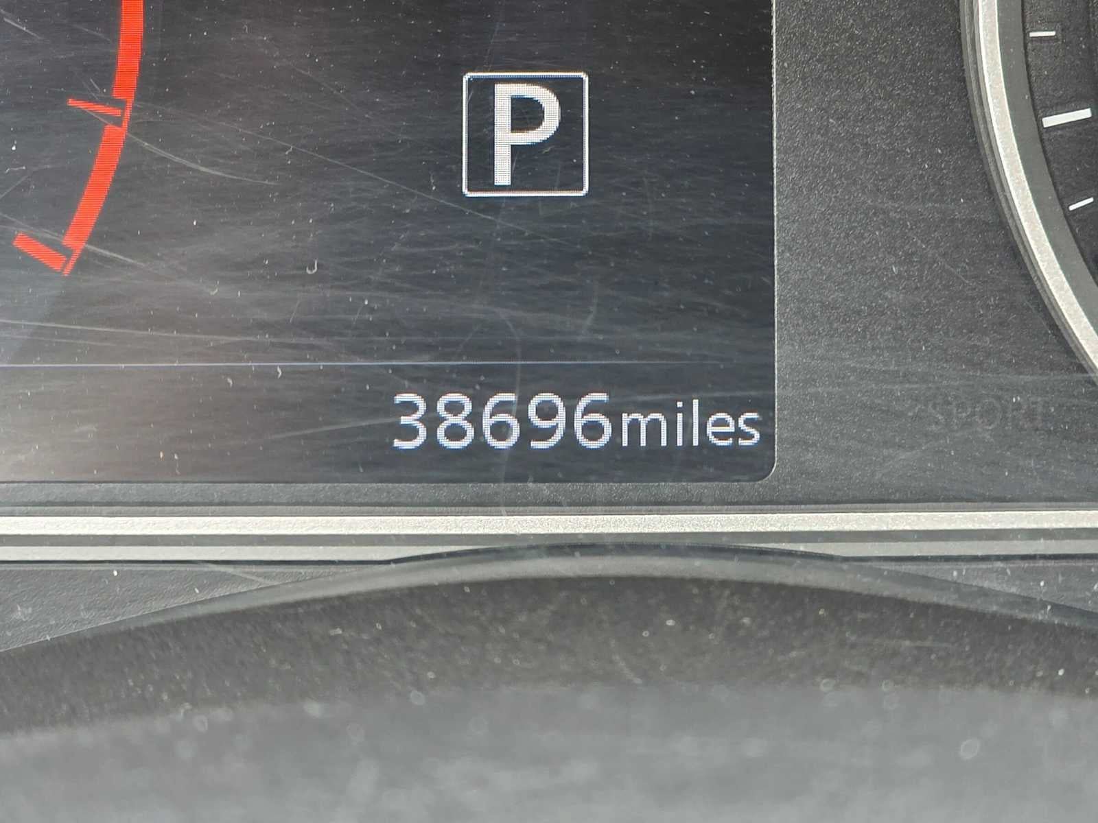 Used 2024 Nissan Versa SR FWD image 25