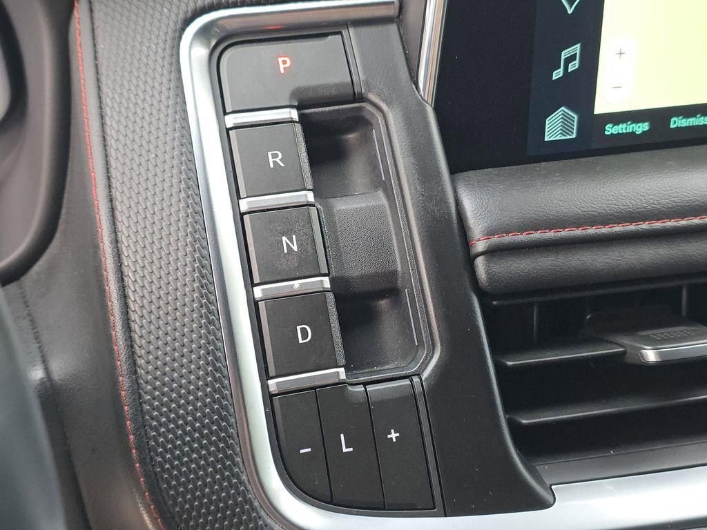 Used 2024 Chevrolet Suburban RST w/ Sport Performance Package RWD image 27