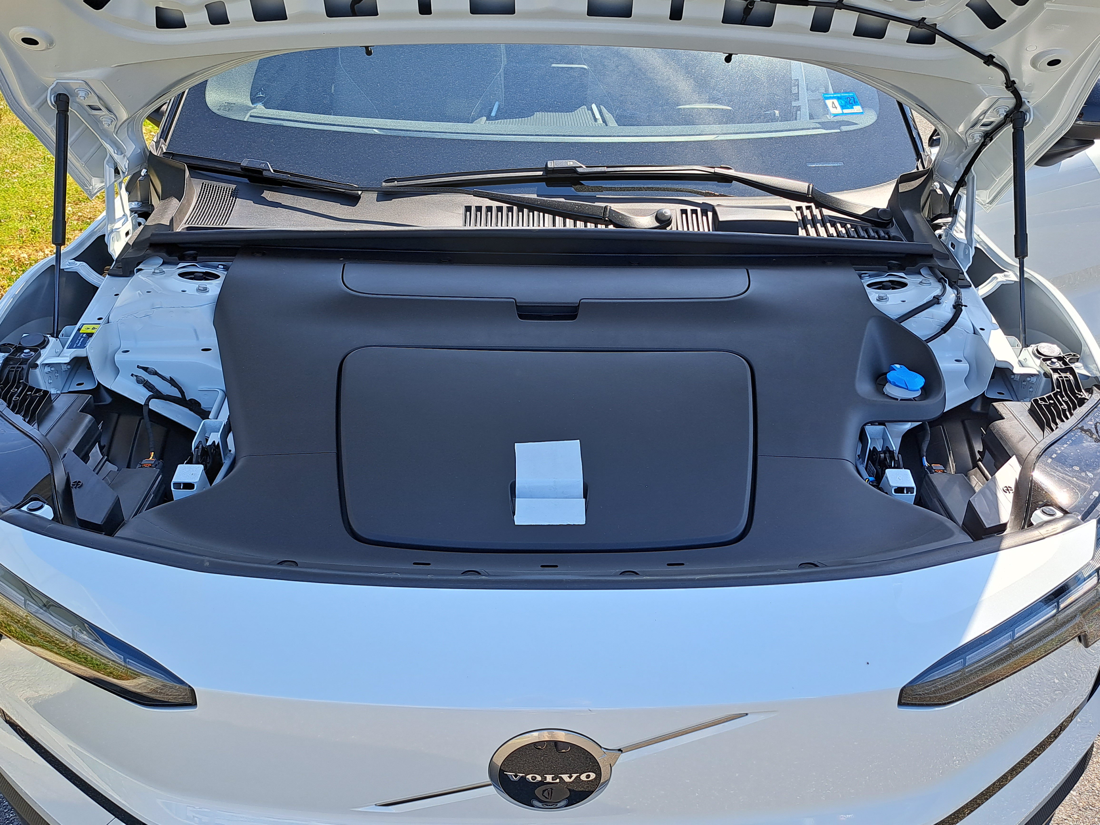 New 2026 Volvo EX30 Ultra w/ Climate Package AWD/4WD image 9