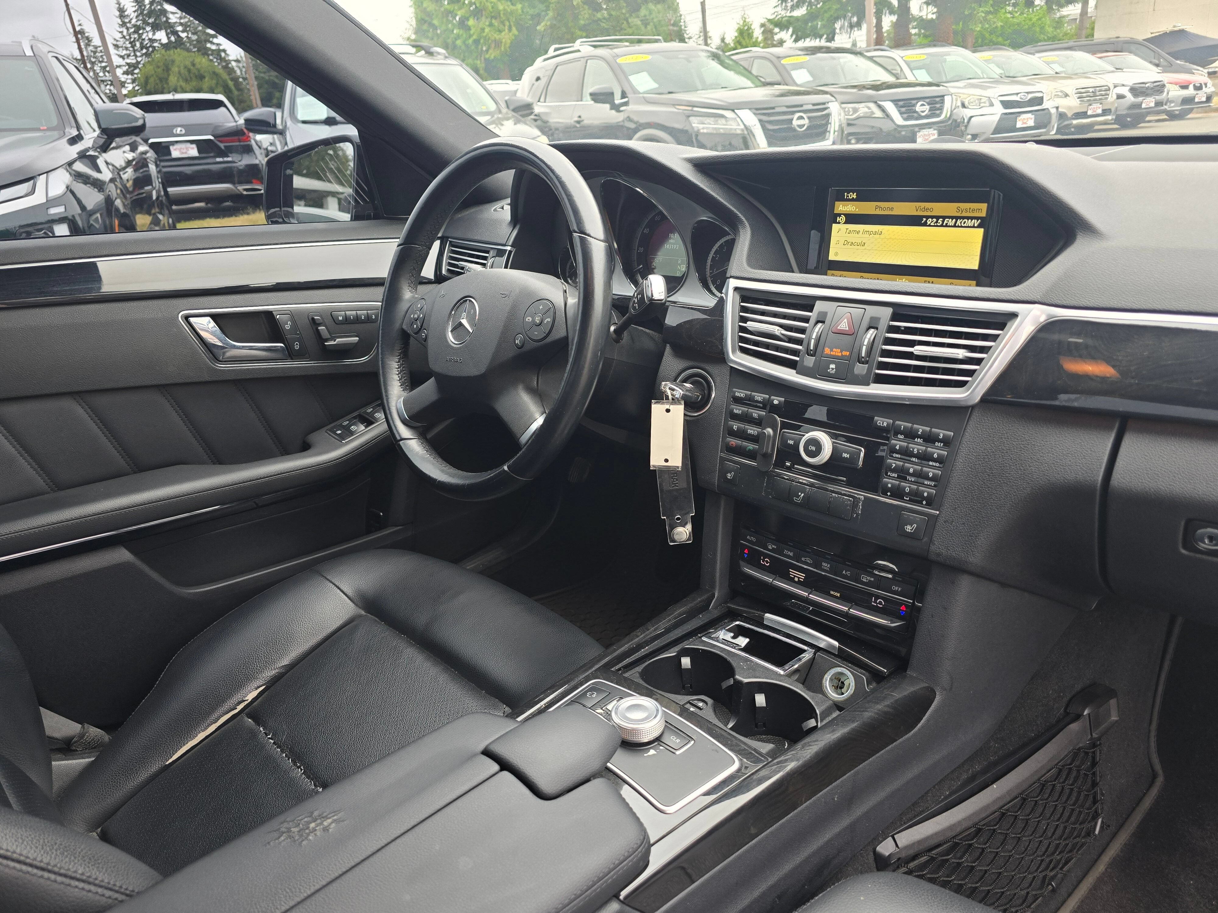 Used 2010 Mercedes-Benz E 350 4MATIC Sedan image 10