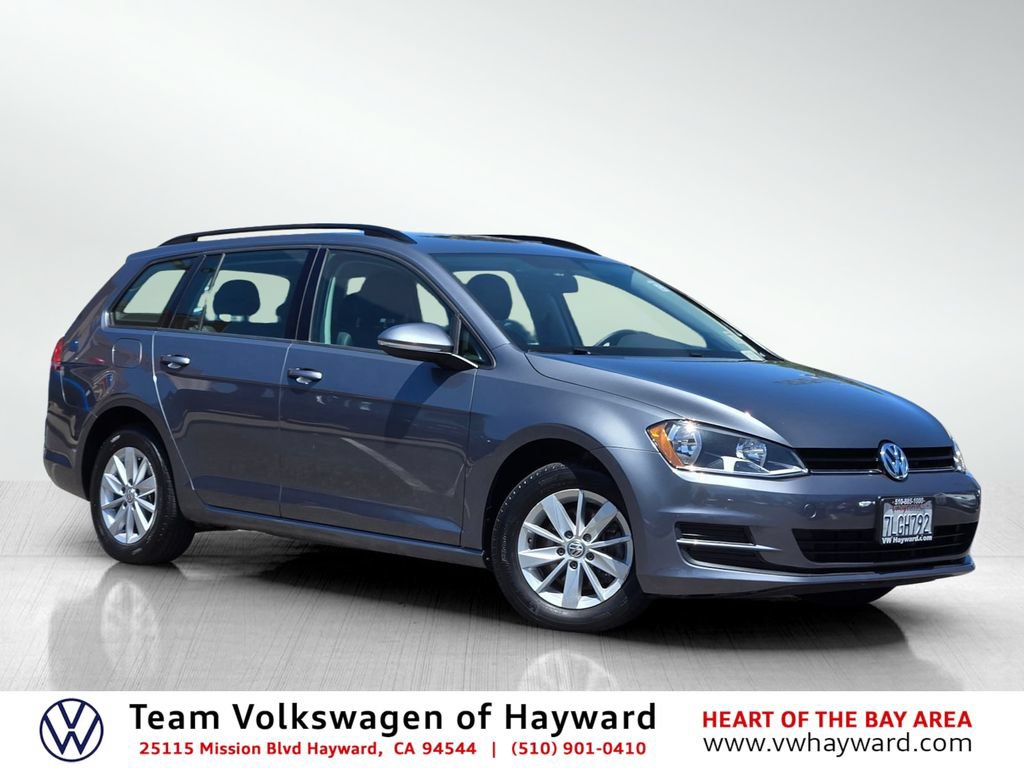 Used 2015 Volkswagen Golf S FWD image 1