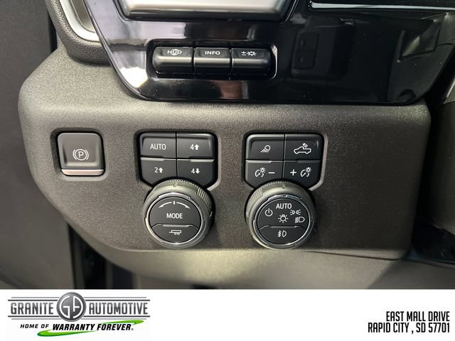 Used 2022 Chevrolet Silverado 1500 LTZ w/ LTZ Premium Package AWD/4WD image 32