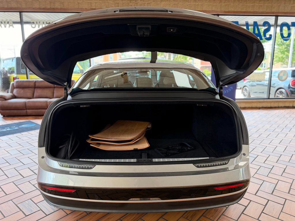 Used 2023 Lucid Air Grand Touring AWD/4WD image 19