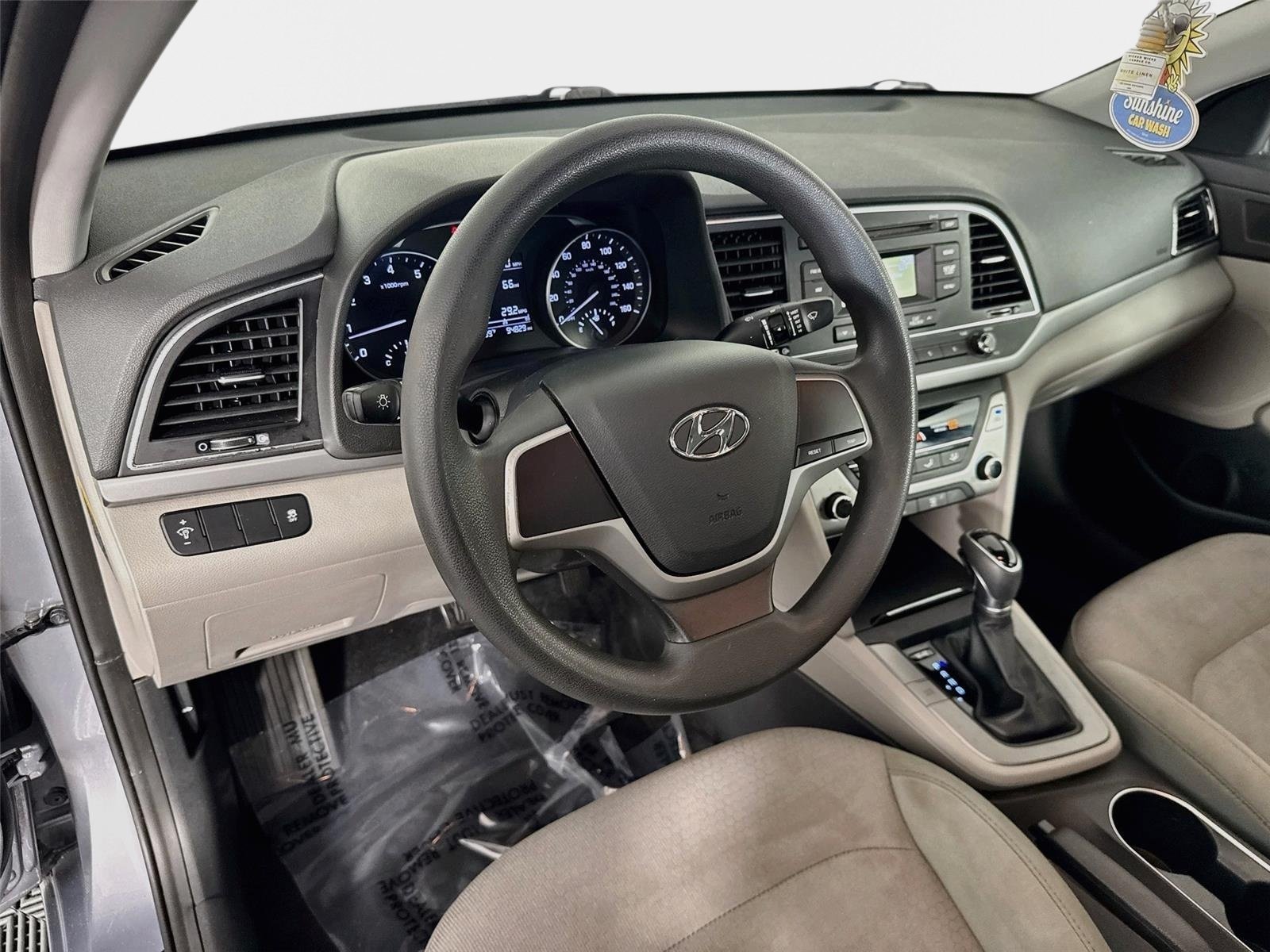 Used 2017 Hyundai Elantra SE FWD image 9