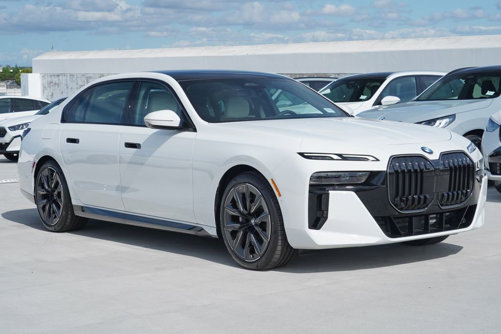 New 2026 BMW 740i w/ Luxury Rear Seating Package RWD image 3