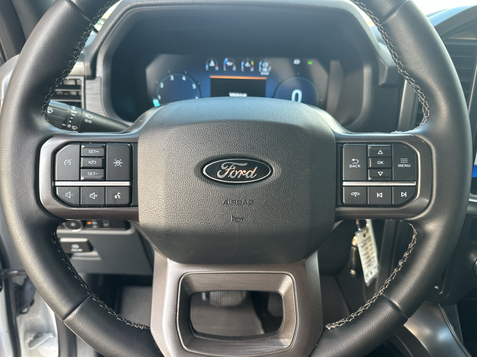 Used 2024 Ford F150 XLT w/ XLT Black Appearance Package AWD/4WD image 18