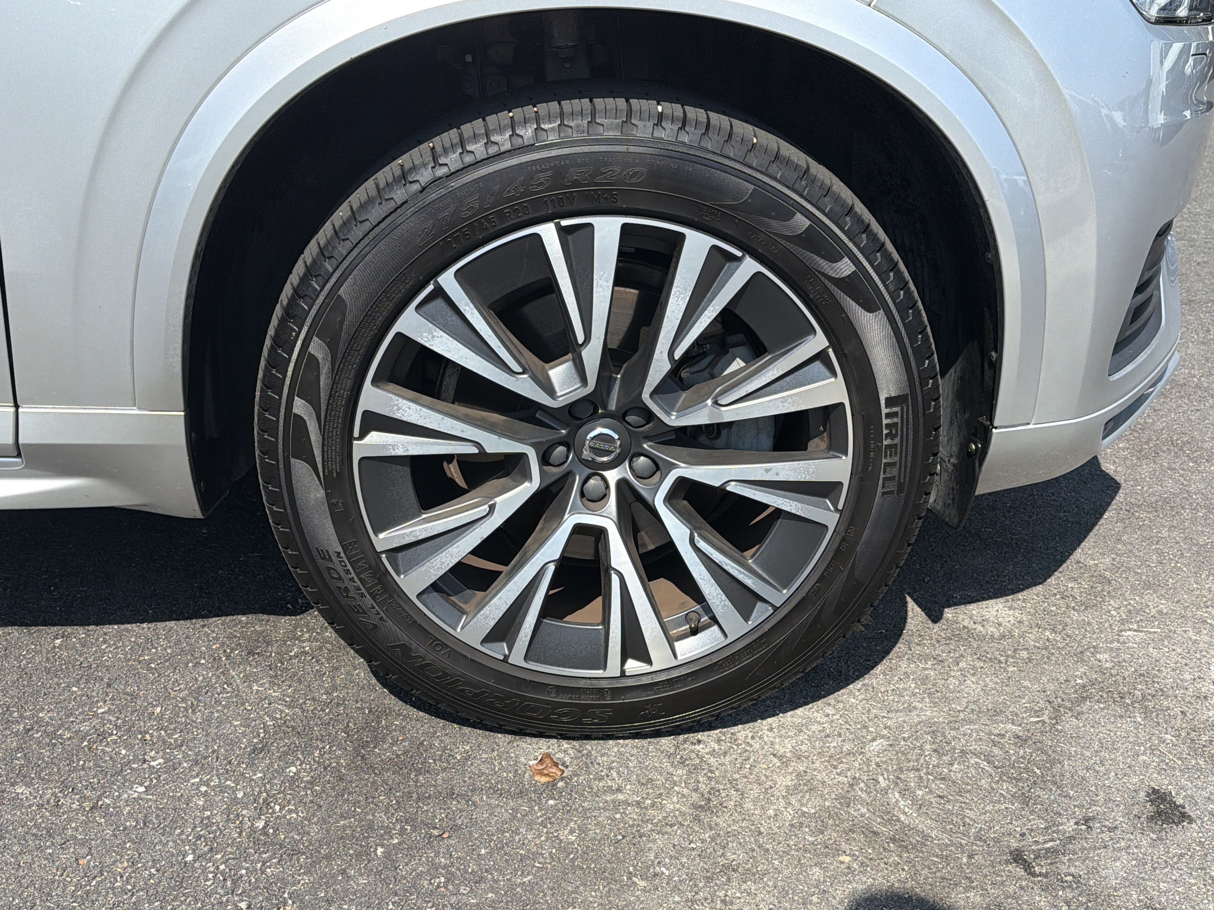 Used 2021 Volvo XC90 T6 Momentum w/ Advanced Package AWD/4WD image 13