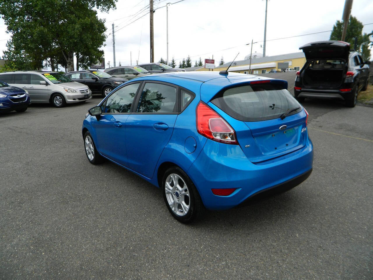 Used 2014 Ford Fiesta SE FWD image 6