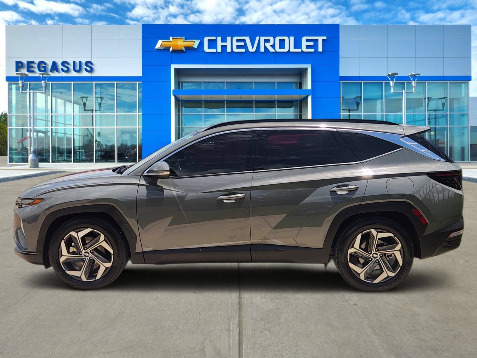 Used 2024 Hyundai Tucson Limited FWD image 3