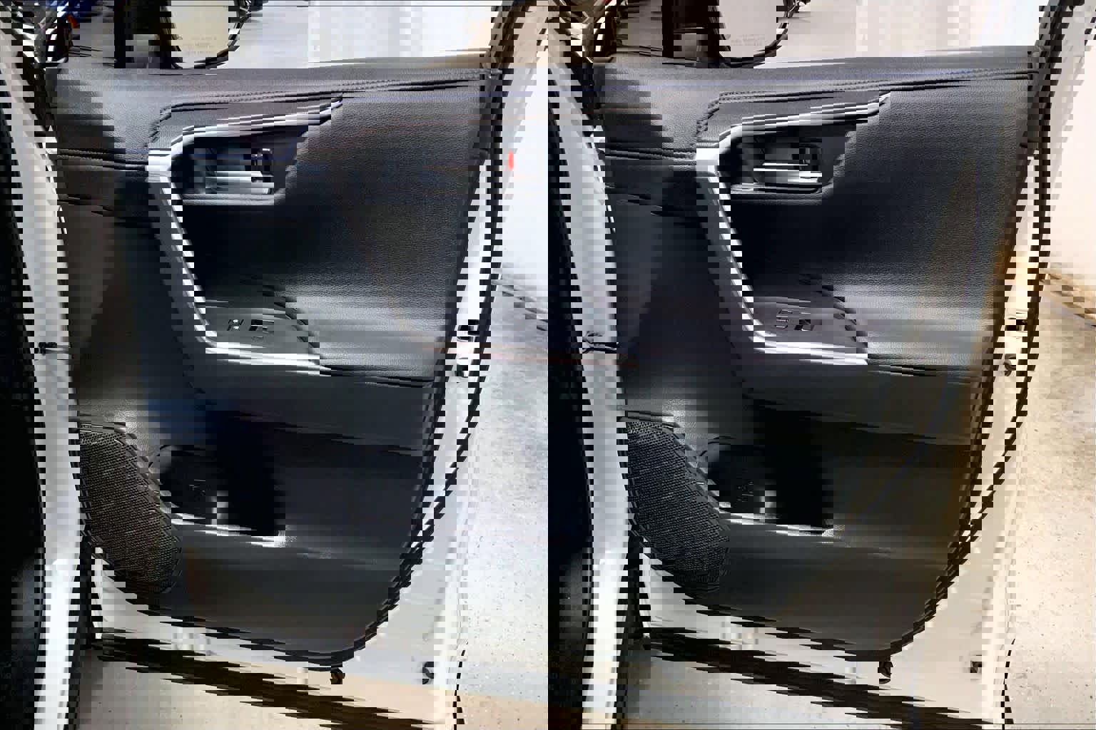 Used 2020 Toyota RAV4 XSE image 22