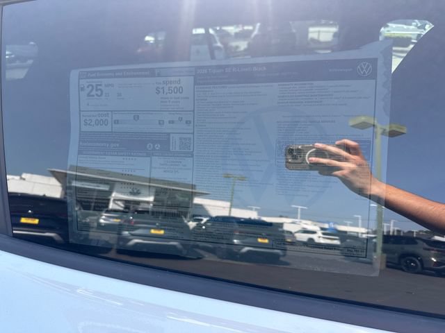 New 2026 Volkswagen Tiguan SE R-Line AWD/4WD image 31