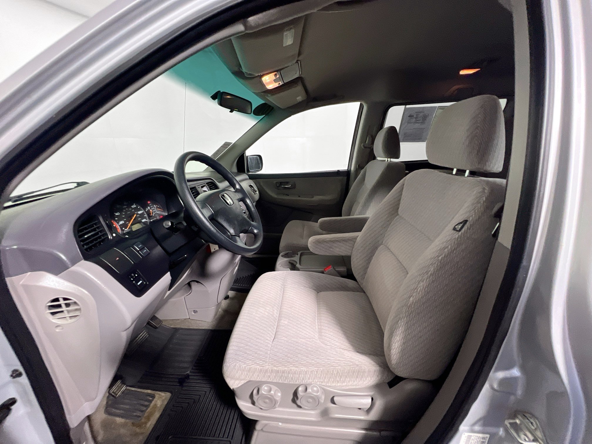 Used 2003 Honda Odyssey LX image 14