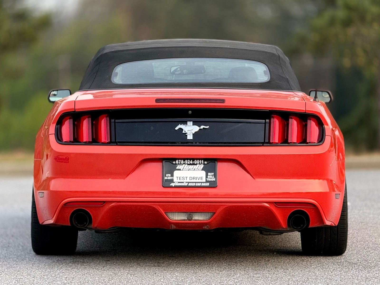 Used 2016 Ford Mustang Convertible image 6