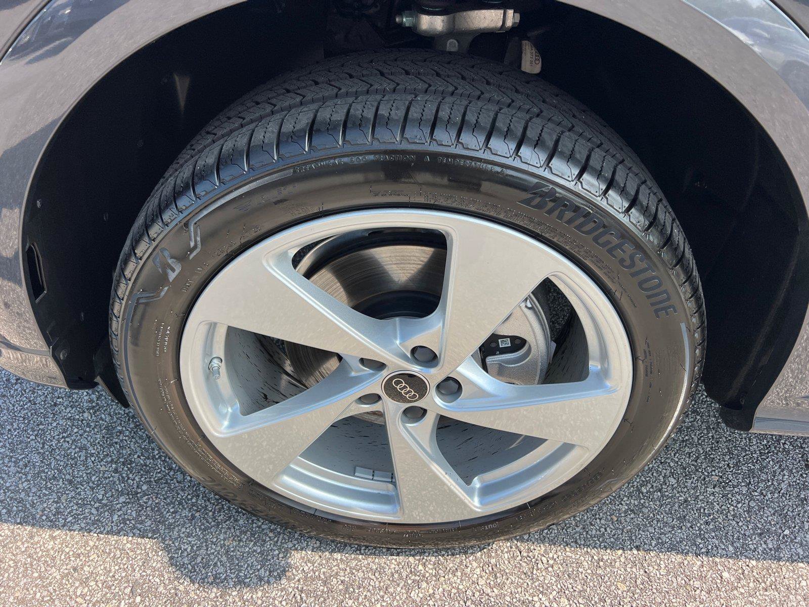 Used 2025 Audi Q5 Premium Plus AWD/4WD image 11