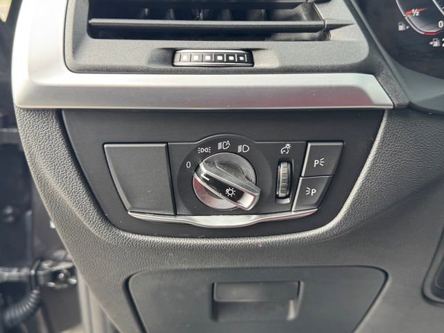 Certified 2025 BMW X4 xDrive30i w/ Premium Package image 16