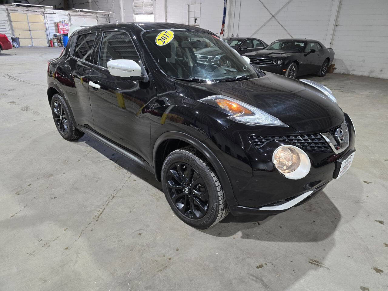 Used 2017 Nissan Juke SV AWD/4WD image 17