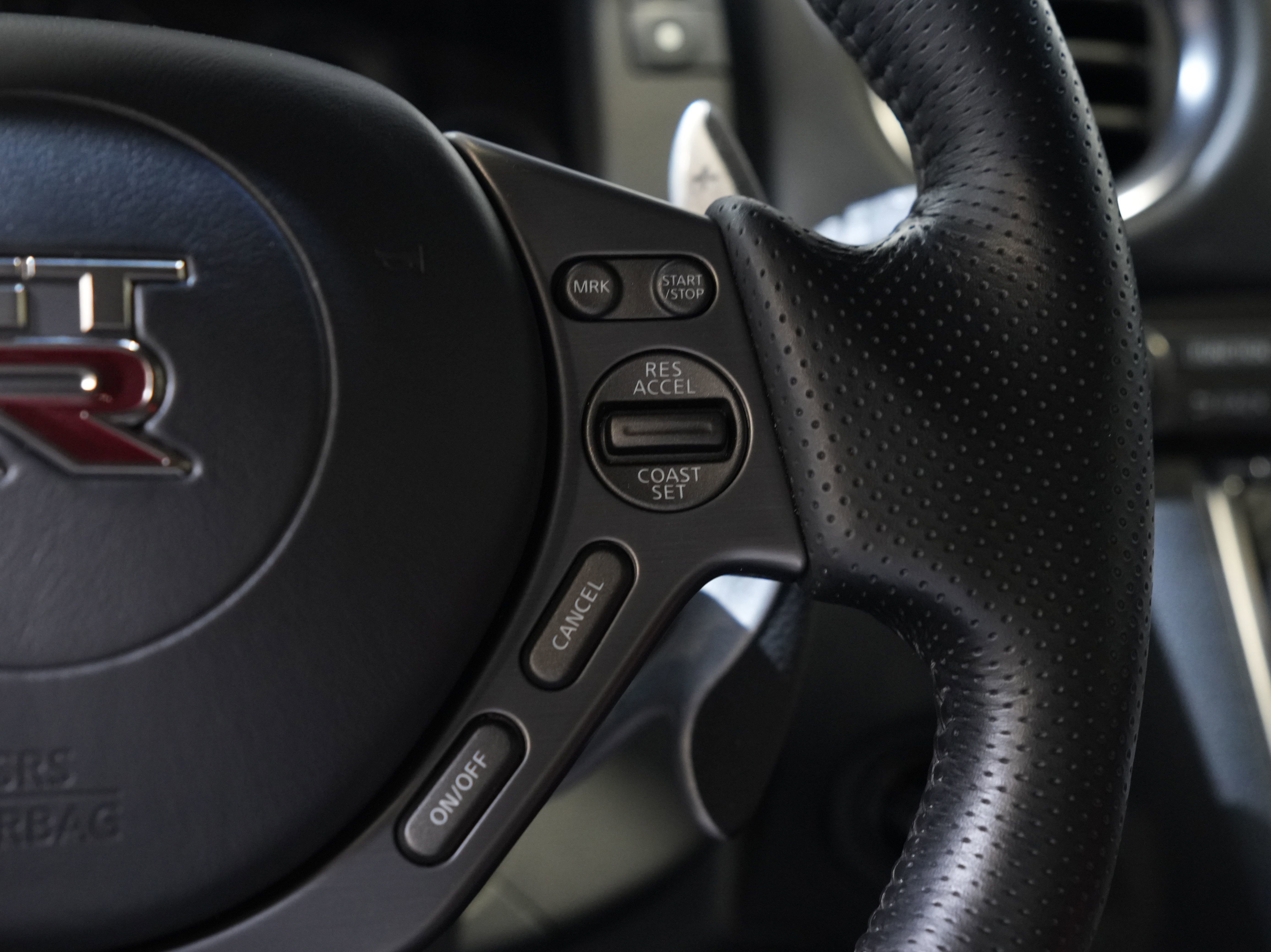 Used 2014 Nissan GT-R Premium AWD/4WD image 39
