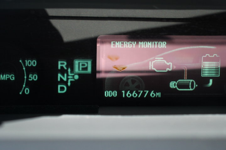 Used 2015 Toyota Prius Three w/ Solar Roof Package FWD image 27