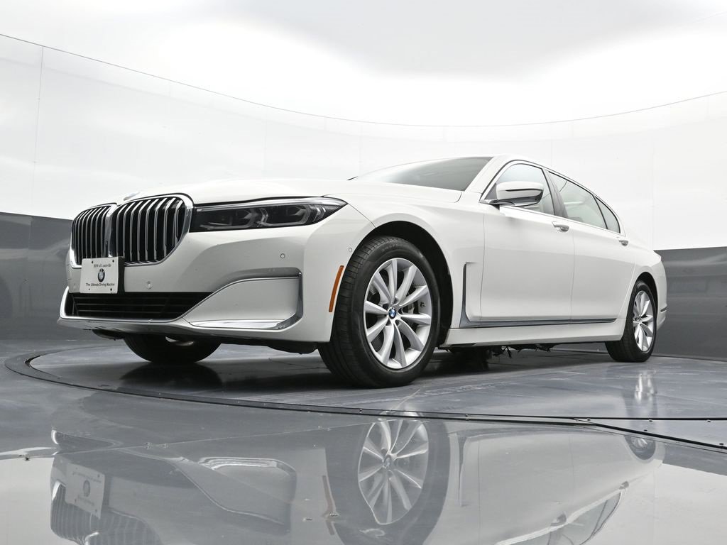 Used 2021 BMW 740i xDrive image 24