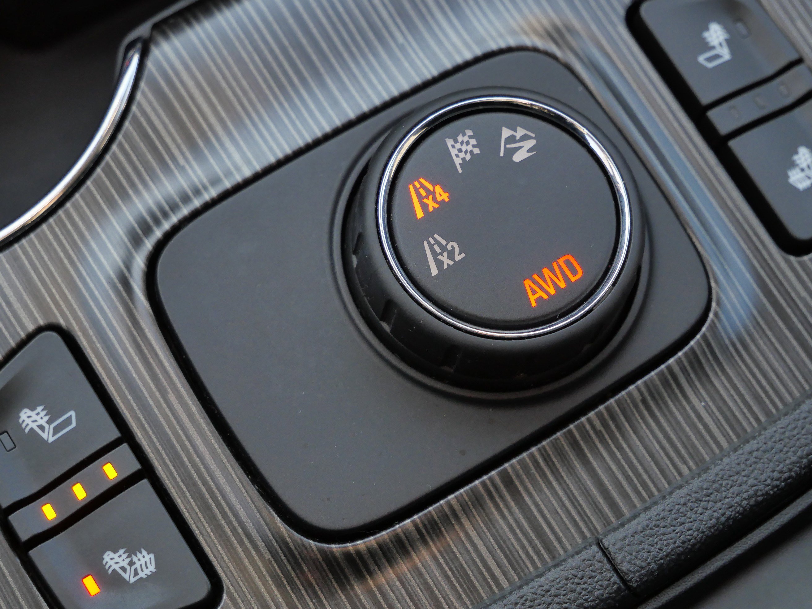 Used 2020 GMC Acadia SLT image 28