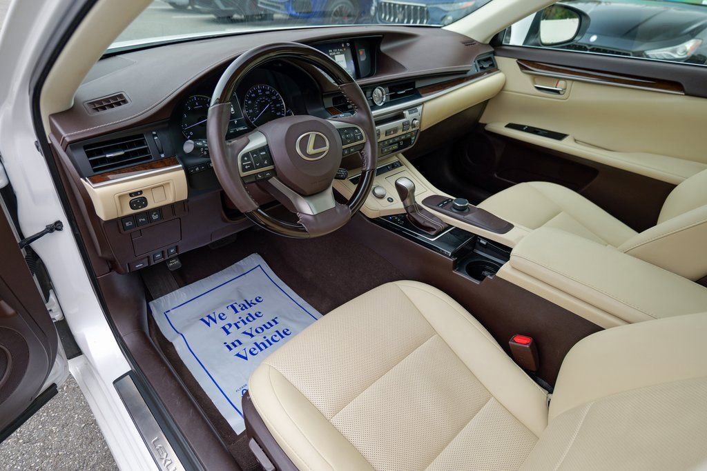 Used 2018 Lexus ES 350 w/ Premier Package image 20