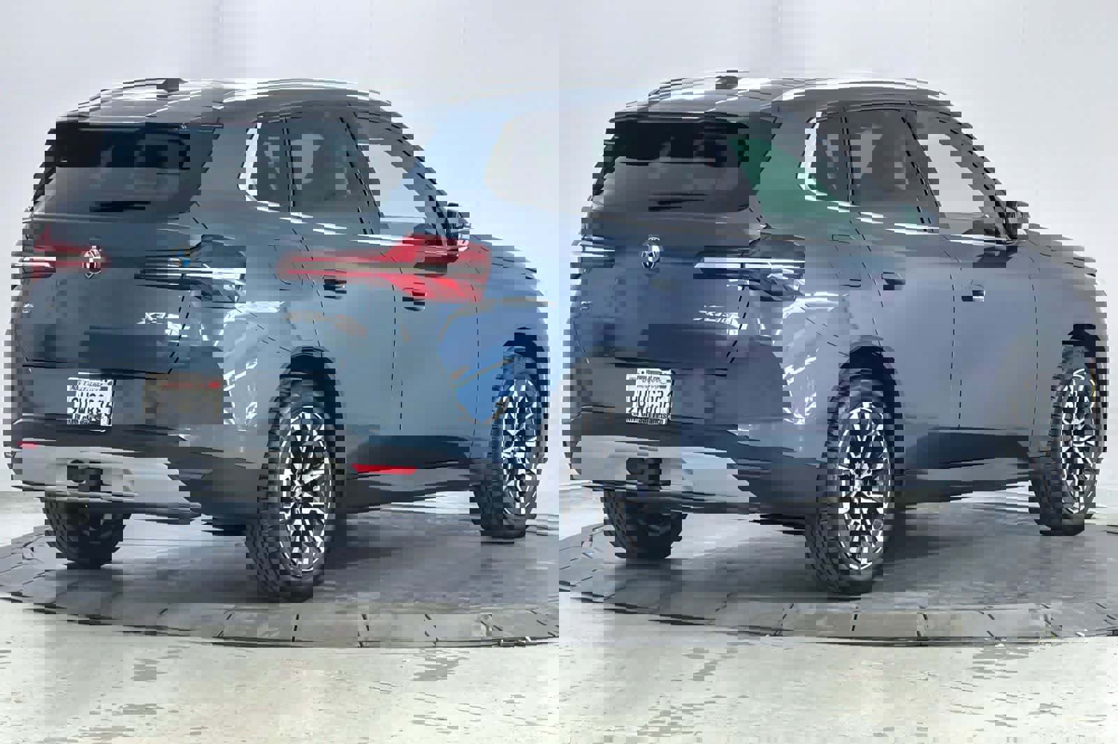 Used 2025 BMW X3 xDrive30i w/ Premium Package image 2