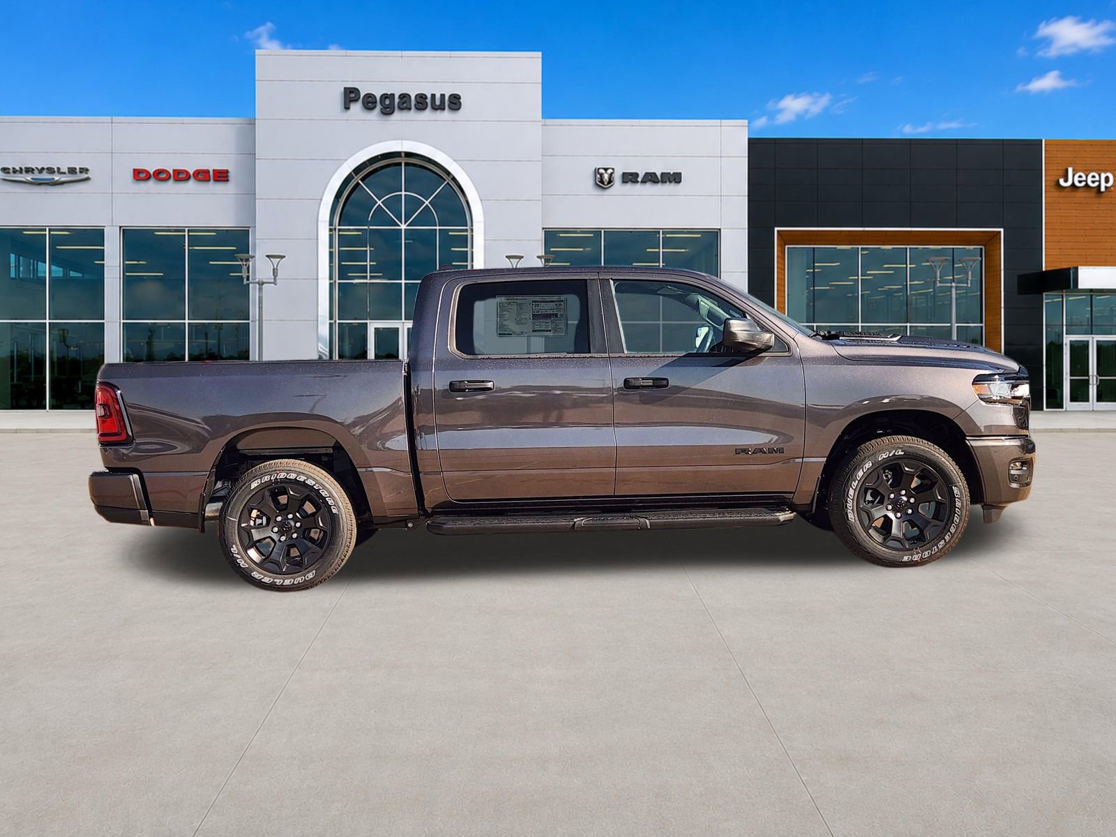 New 2026 RAM 1500 Express AWD/4WD image 7