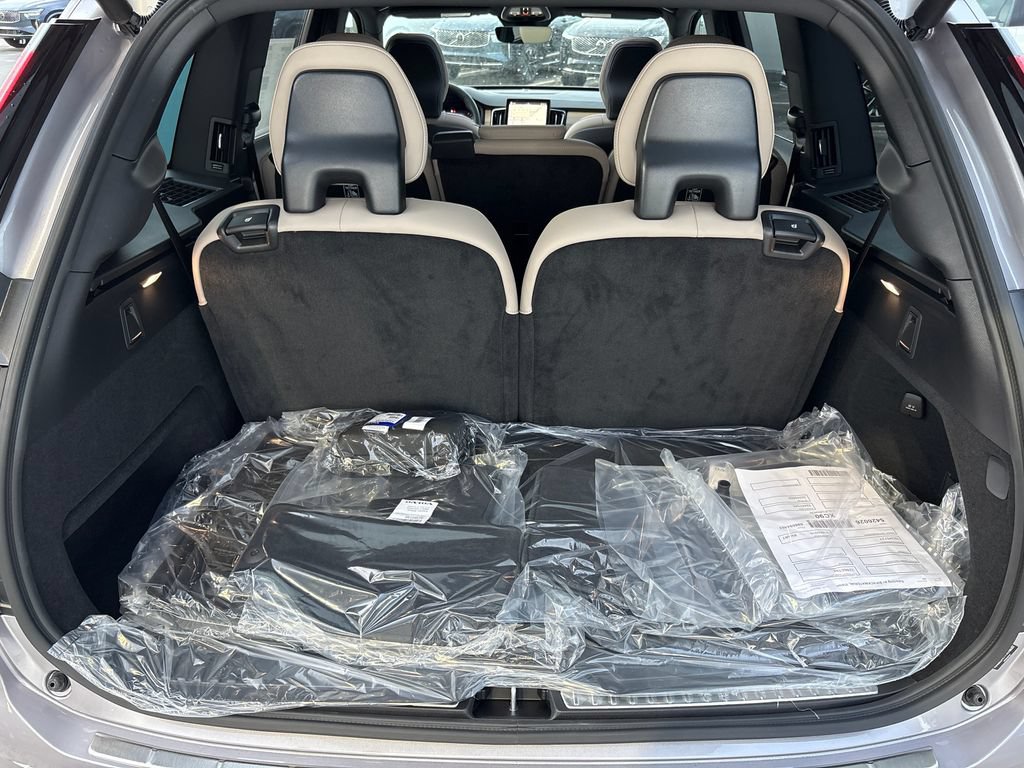 New 2026 Volvo XC90 B6 Plus w/ Protection Package Premier AWD/4WD image 18