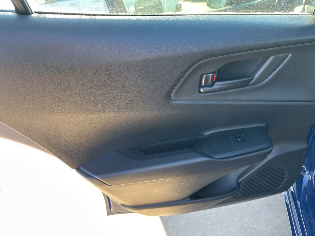 Used 2025 Toyota Prius Plug-In Hybrid image 19