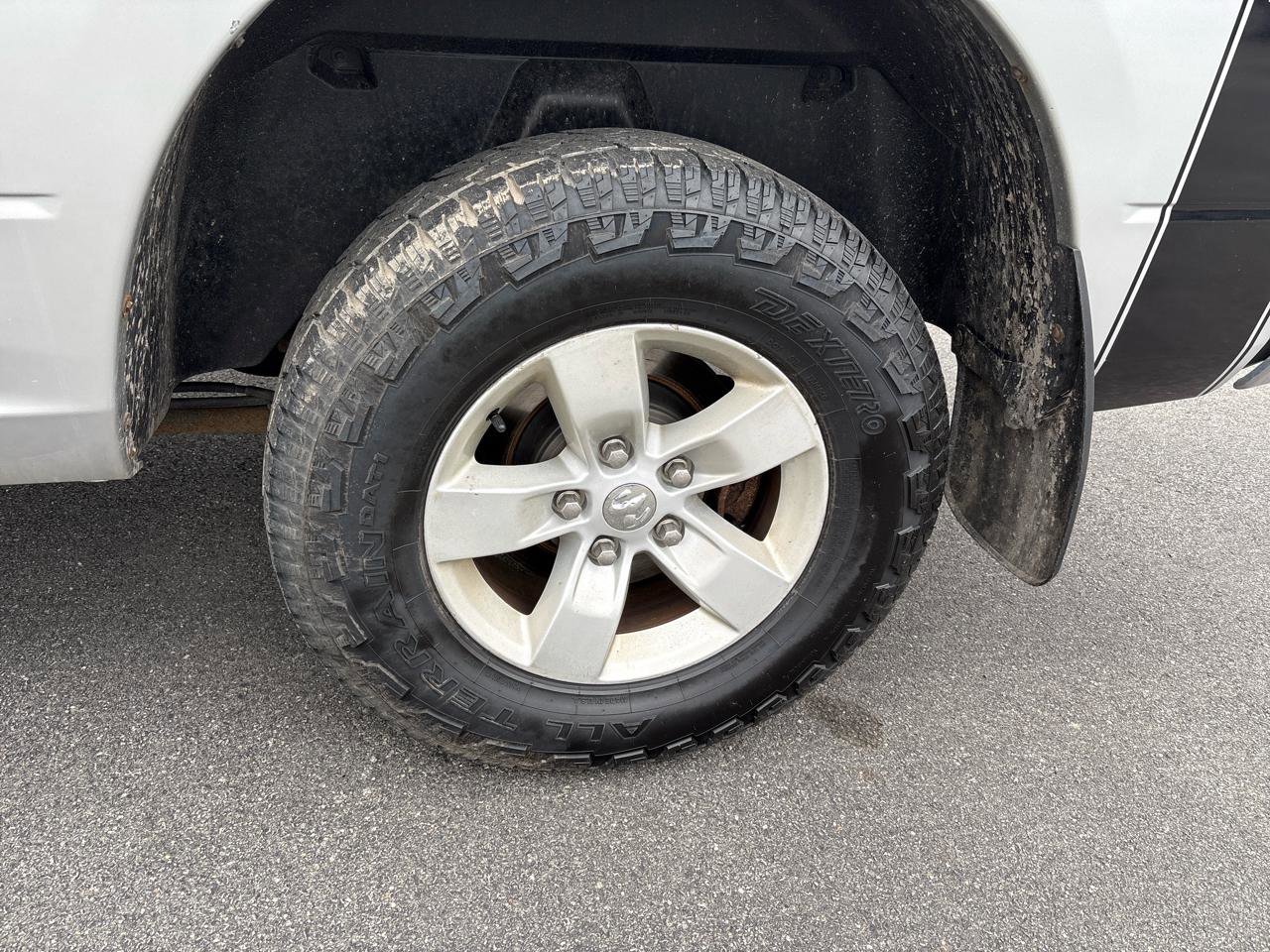 Used 2018 RAM 1500 ST w/ SXT Appearance Group image 19