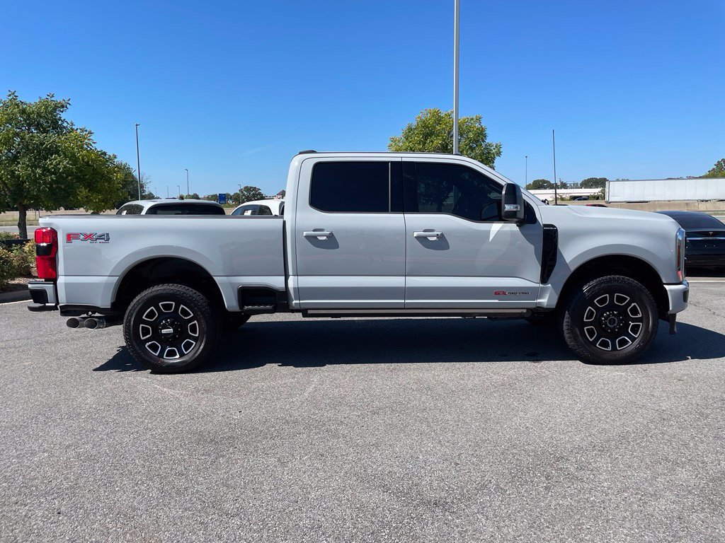 Used 2026 Ford F250 Platinum AWD/4WD image 9